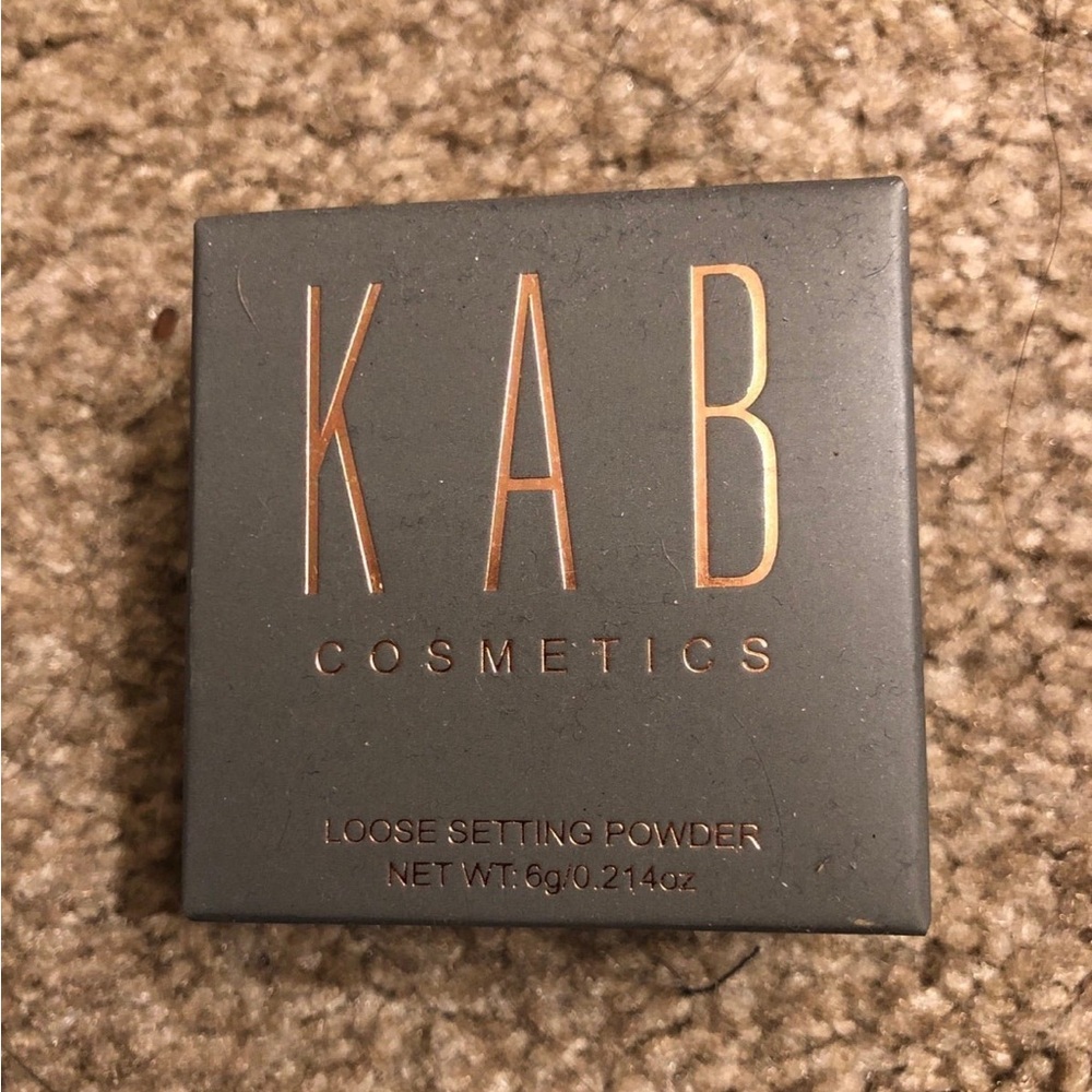 KAB Cosmetics Gray Loose Setting Powder